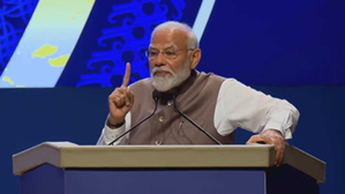 पीएम मोदी को भरोसा, तीसरी बार बनेगी सरकार, अफसर रहें युद्ध स्तर पर काम करने को तैयार